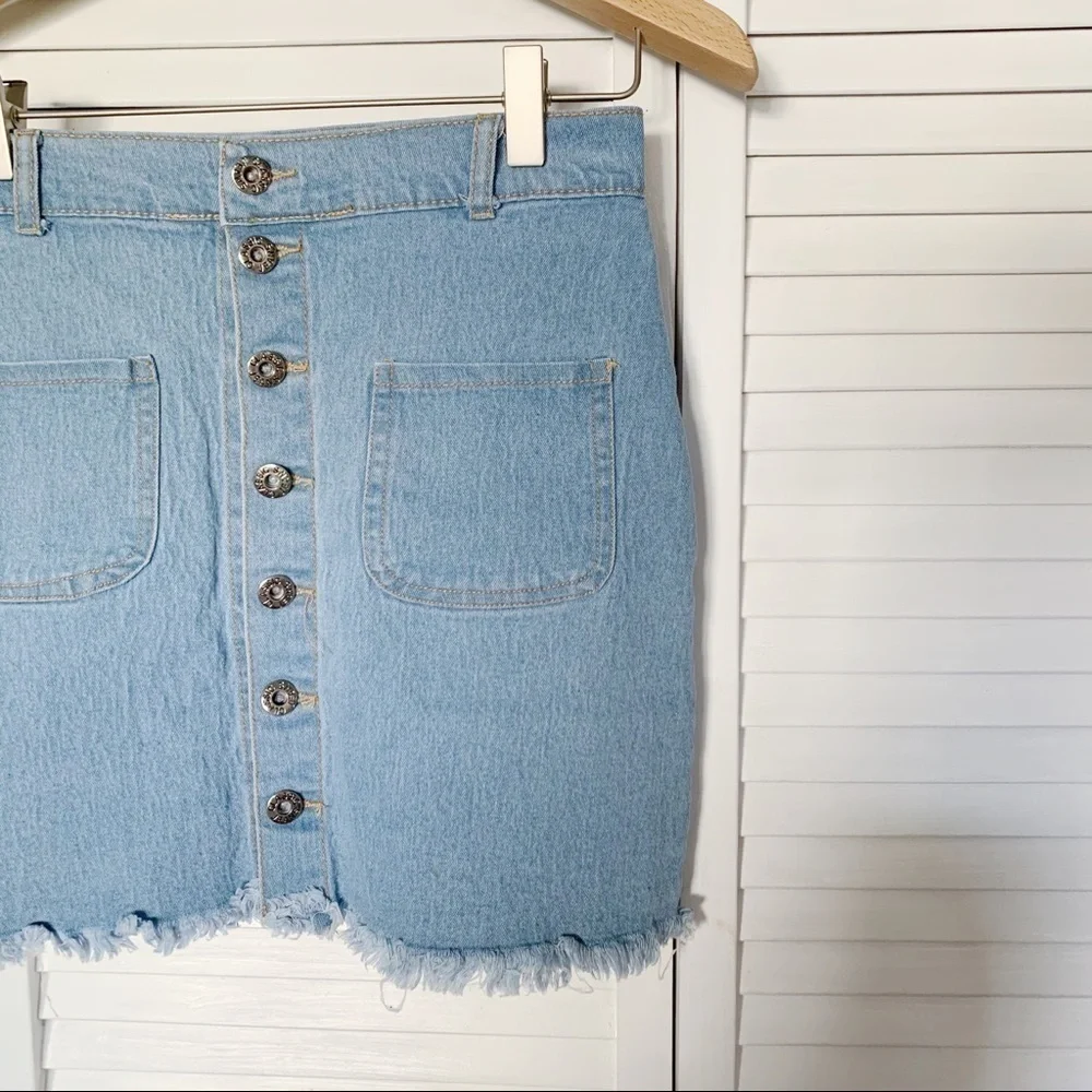 High Rise Light Wash Denim Mini Skirt M​​​​​​​​​​​​​​​​​​​​​​​​​​​​​